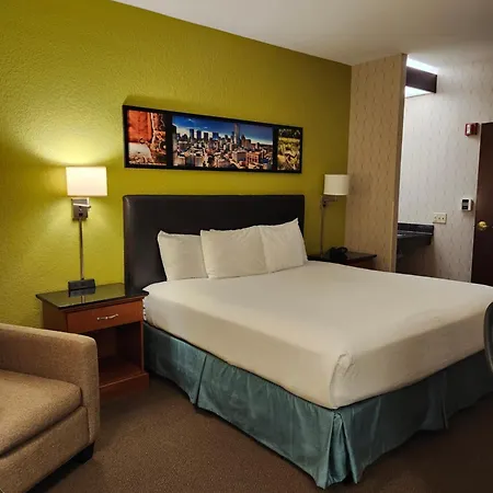 休斯顿糖业地产Heritage Inn Suites，Wyndham商标外部照片