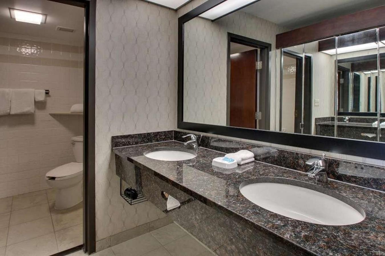 Hotel Heritage Houston Sugar Land, Trademark By Wyndham 3*
