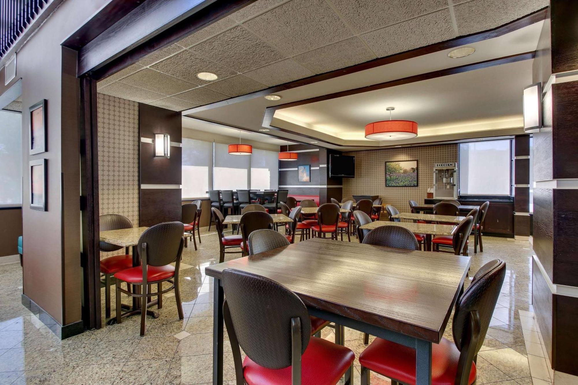 Hotel Heritage Houston Sugar Land, Trademark By Wyndham 3*