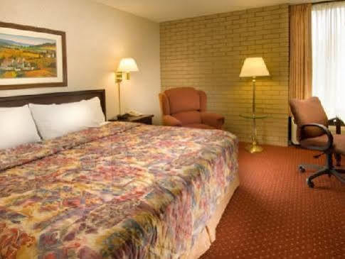 Heritage Houston Sugar Land, Trademark By Wyndham Hotel 3*
